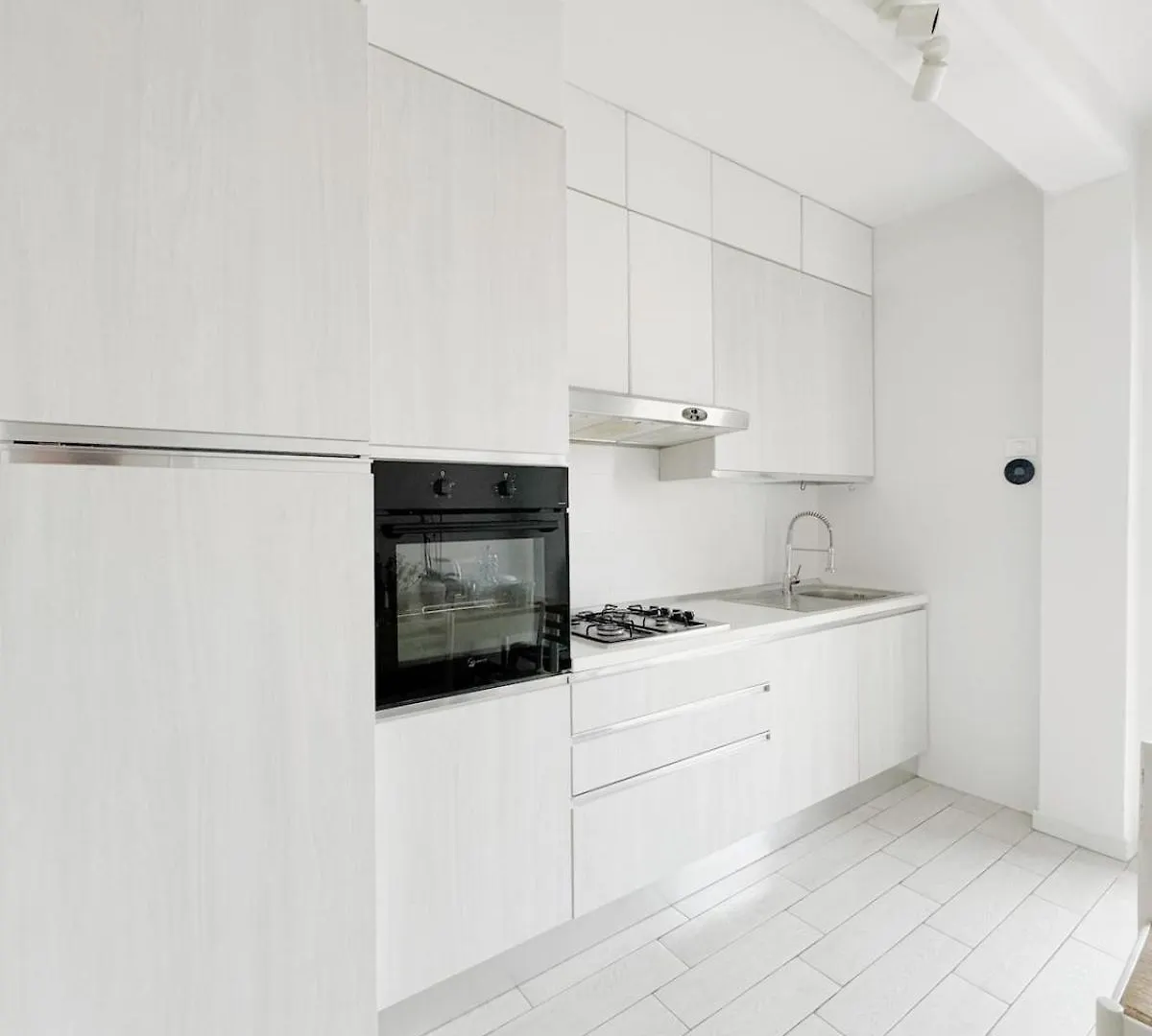 Thomas House On Train Tracks Apartment Venice 0*,
